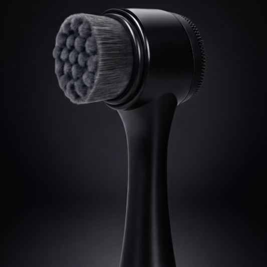 Young Gentleman Face Brush